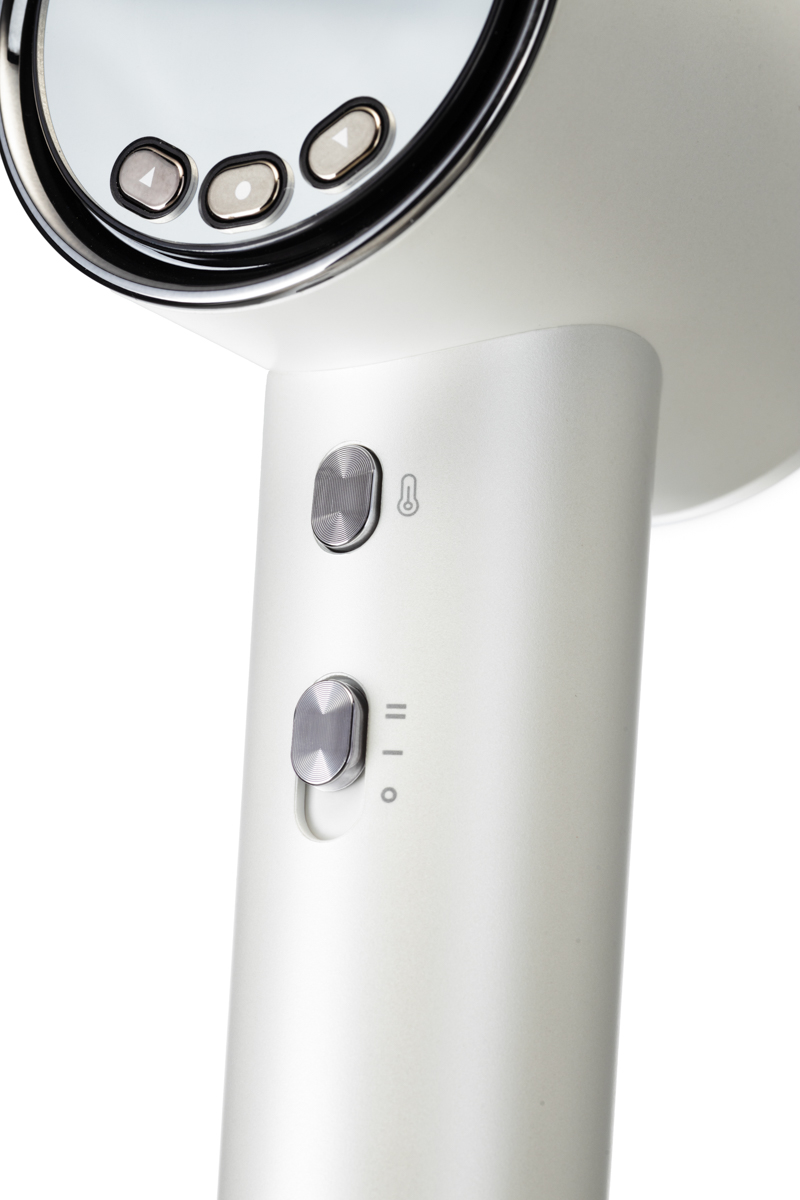 Zdjęcia packshot fotografia produktowa suszarki i prostownice 010